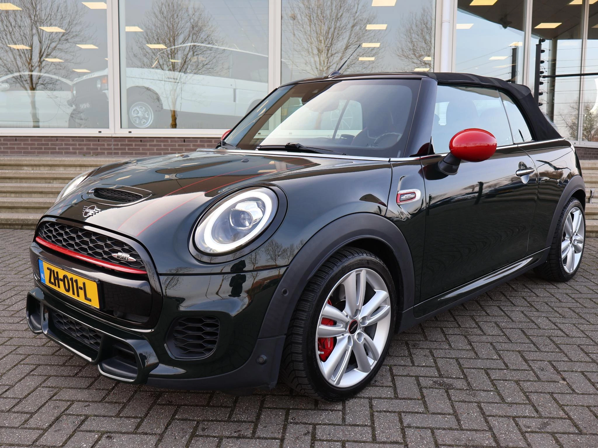 Hoofdafbeelding MINI Cooper Cabrio