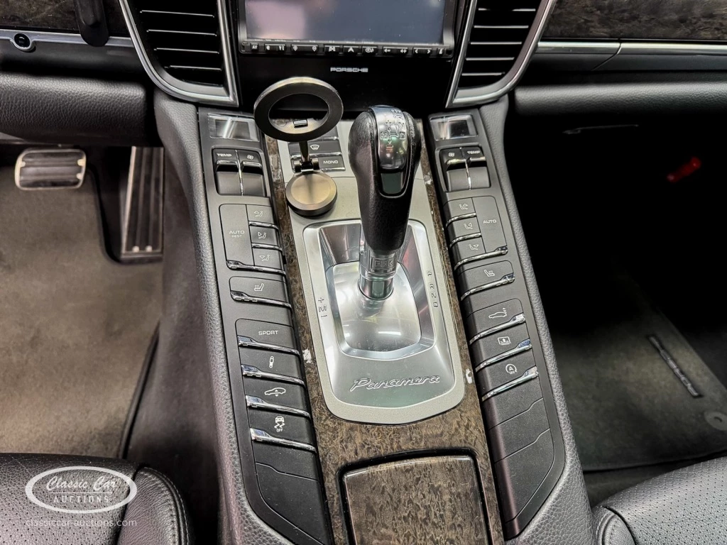 Hoofdafbeelding Porsche Panamera