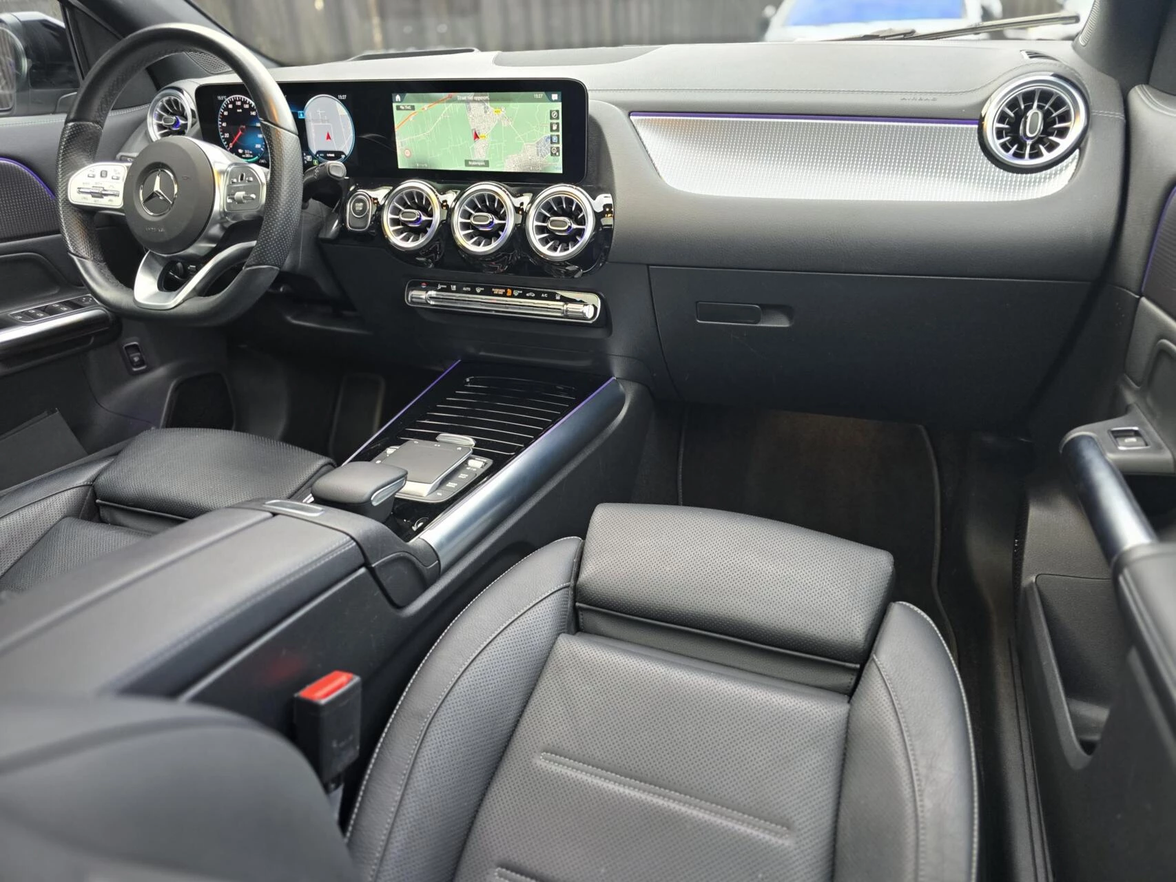 Hoofdafbeelding Mercedes-Benz EQA