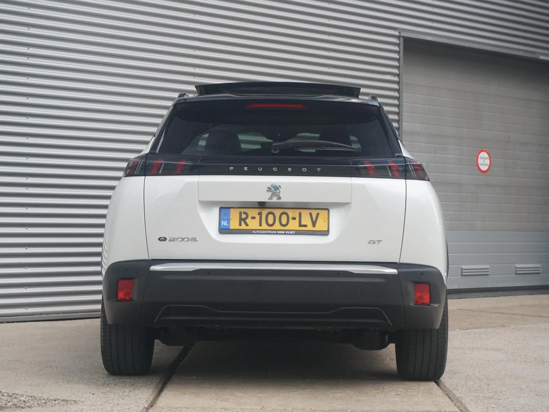 Hoofdafbeelding Peugeot e-2008