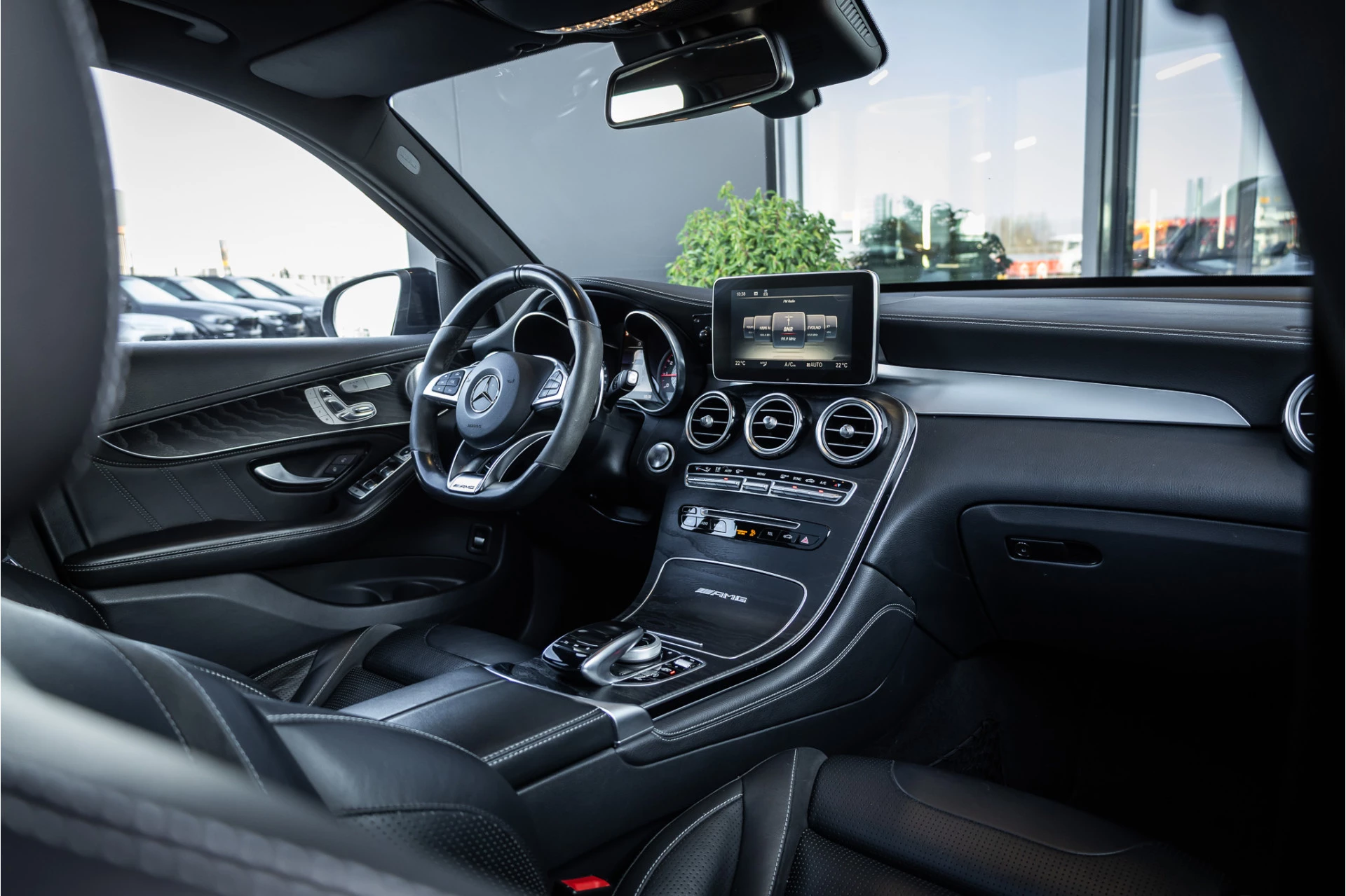 Hoofdafbeelding Mercedes-Benz GLC