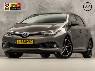 Toyota Auris 1.8 Hybrid Dynamic Automaat (NAVIGATIE, CAMERA, GETINT GLAS, SPORTSTOELEN, KEYLESS, TREKHAAK, CRUISE, NIEUWSTAAT)