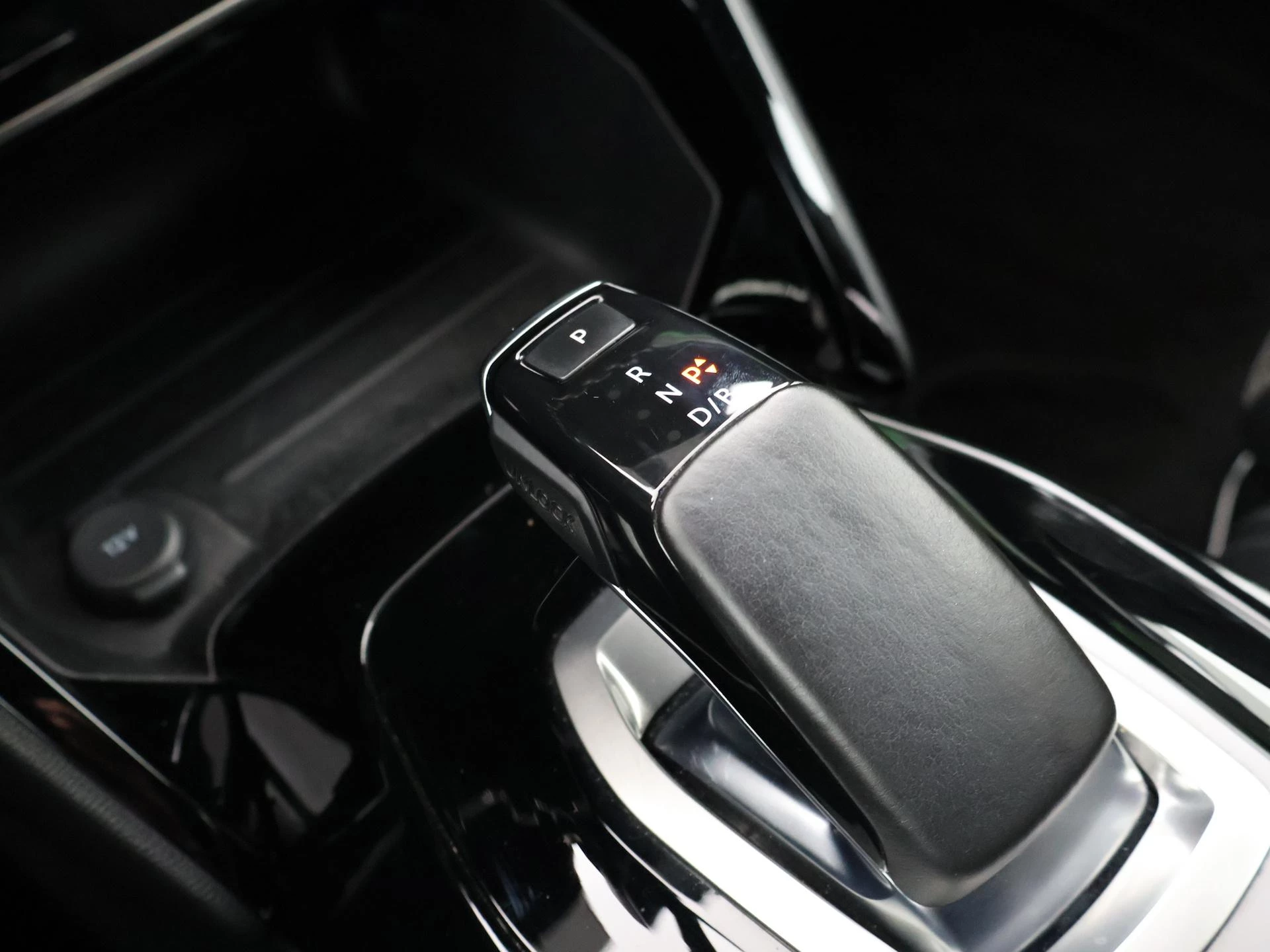 Hoofdafbeelding Peugeot e-2008