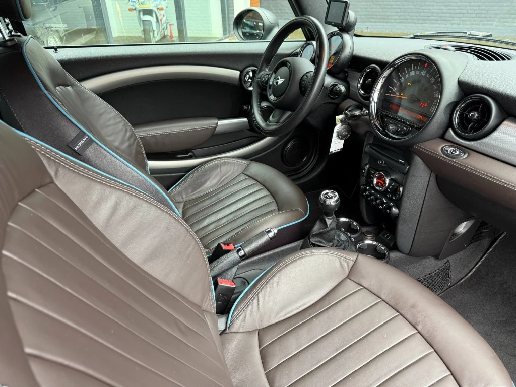 Hoofdafbeelding MINI Cabrio