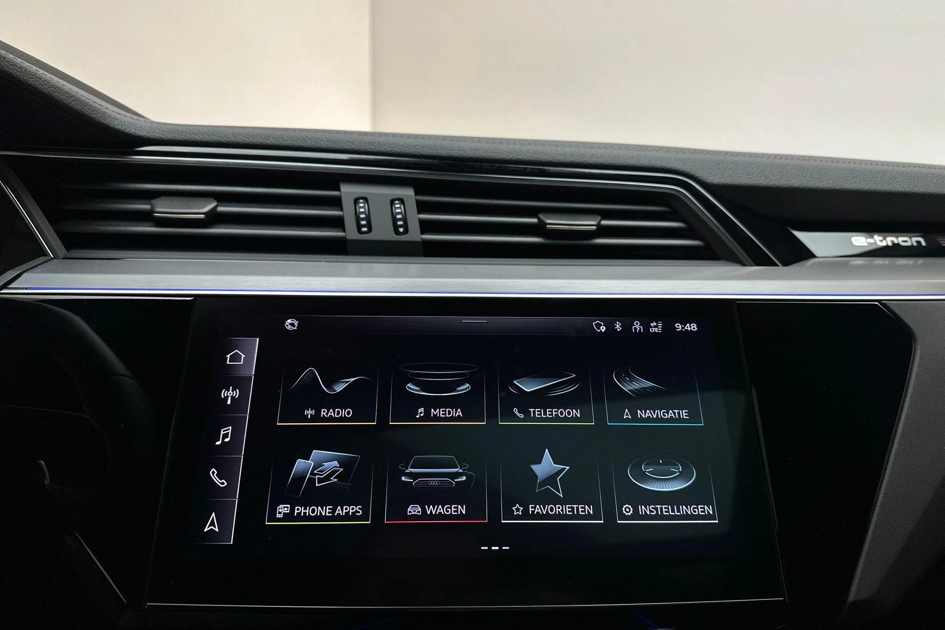 Hoofdafbeelding Audi Q8 e-tron