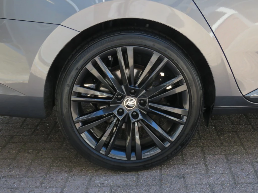 Hoofdafbeelding Škoda Superb