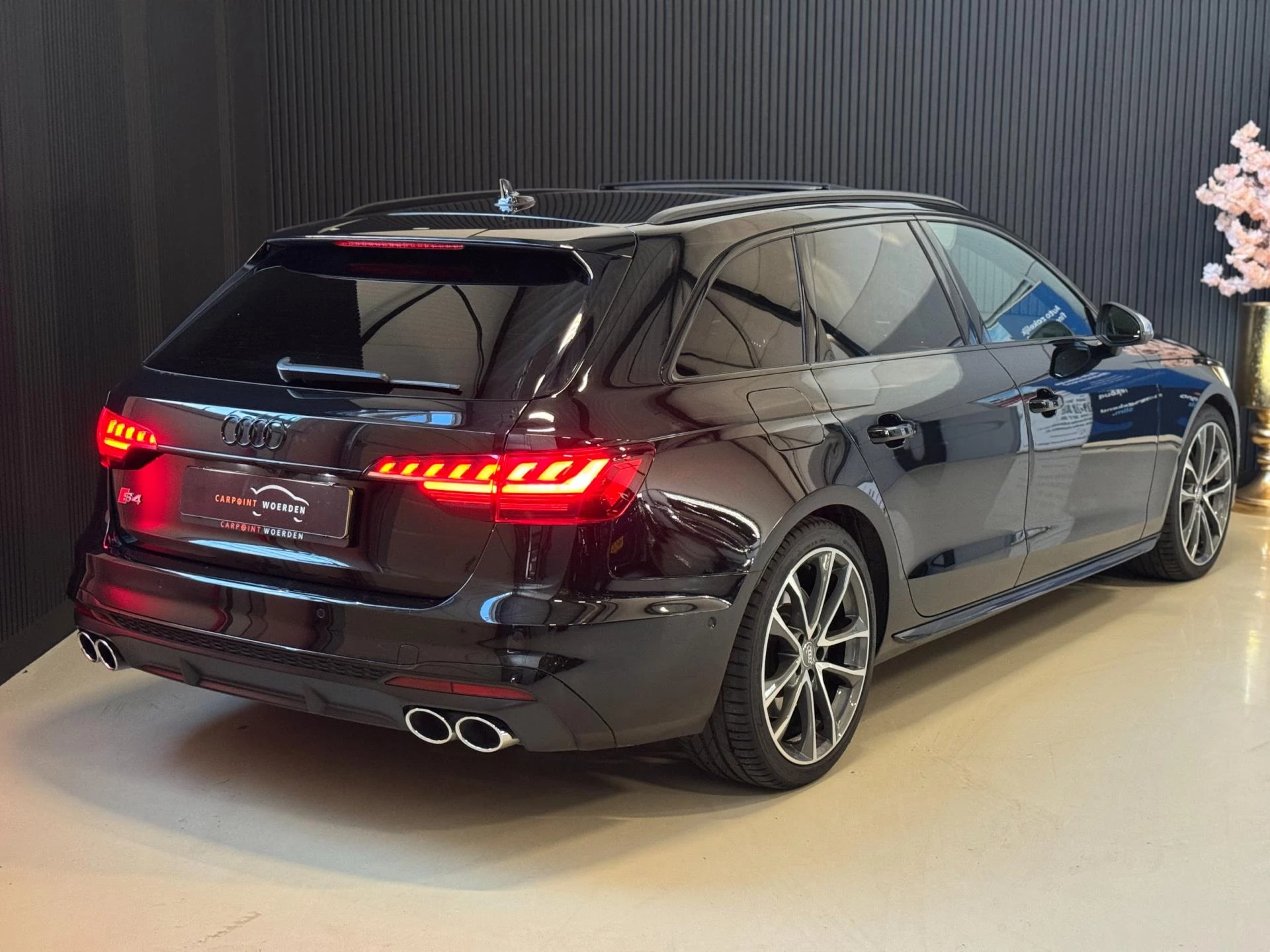 Hoofdafbeelding Audi S4