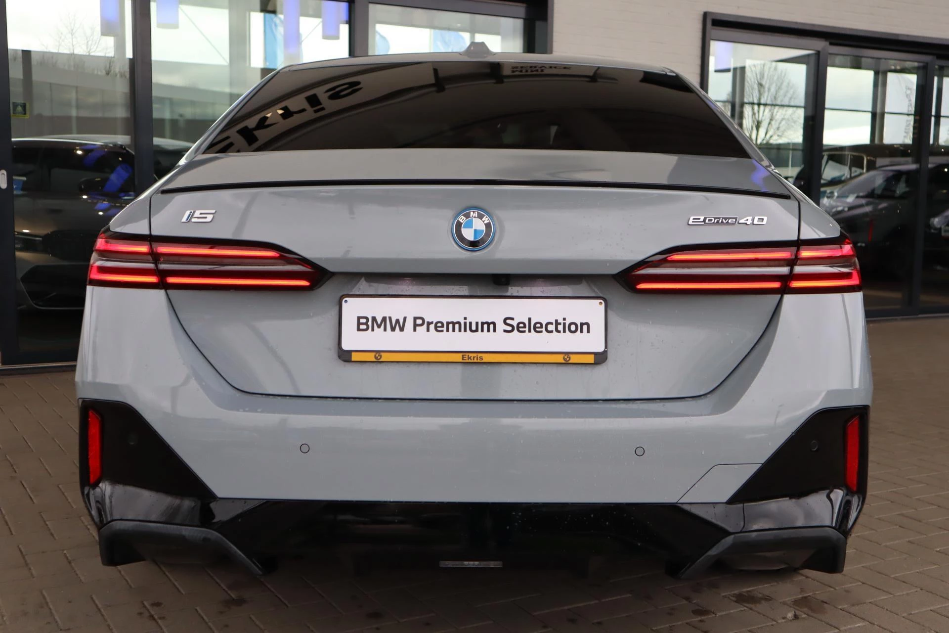 Hoofdafbeelding BMW i5