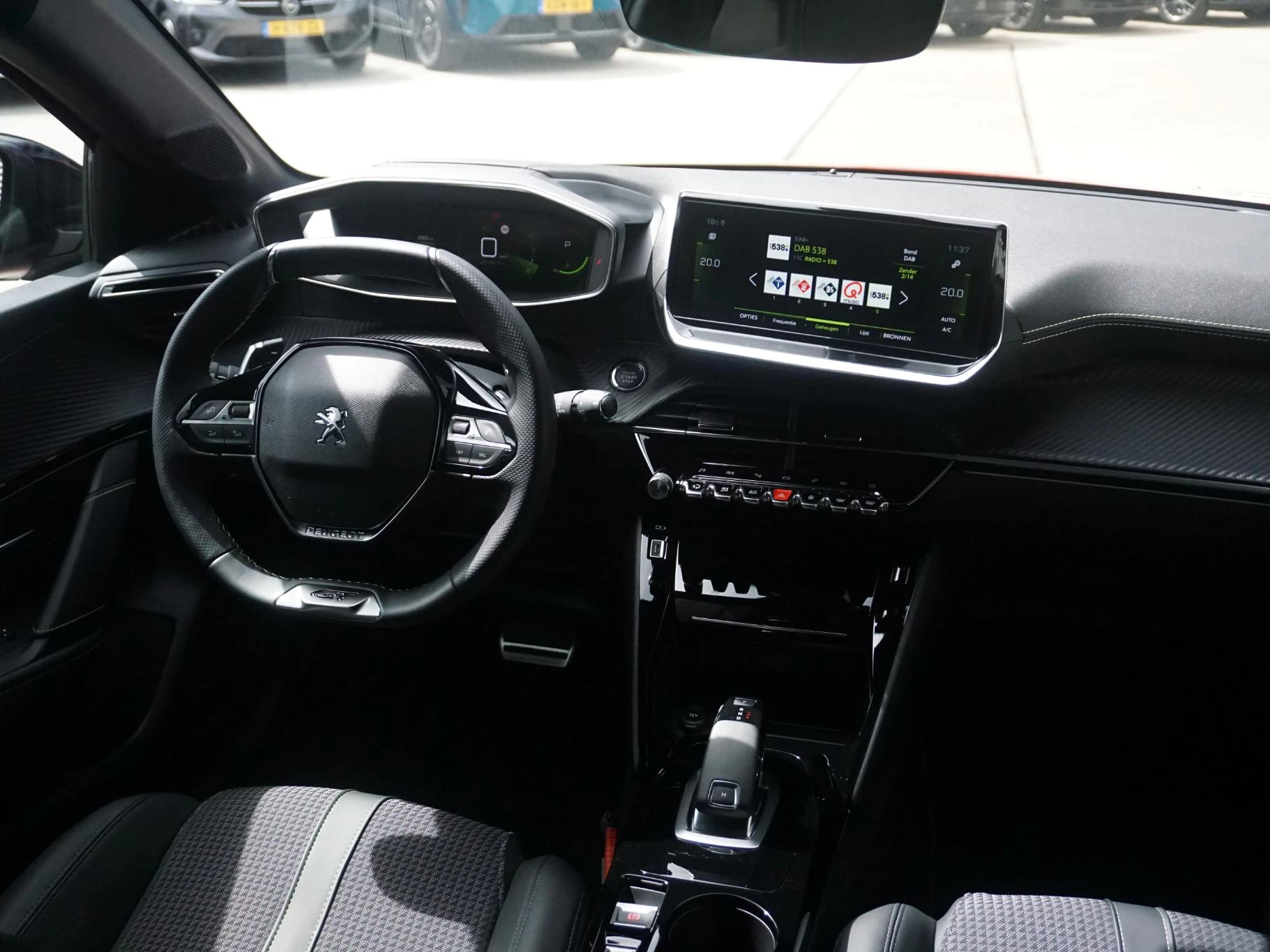 Hoofdafbeelding Peugeot 208