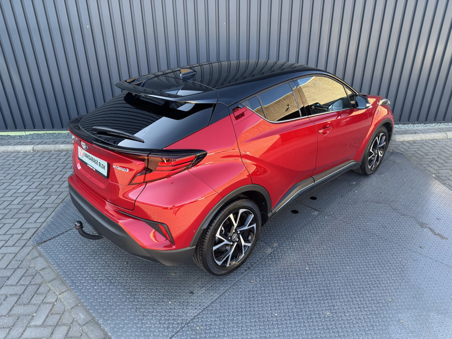 Hoofdafbeelding Toyota C-HR