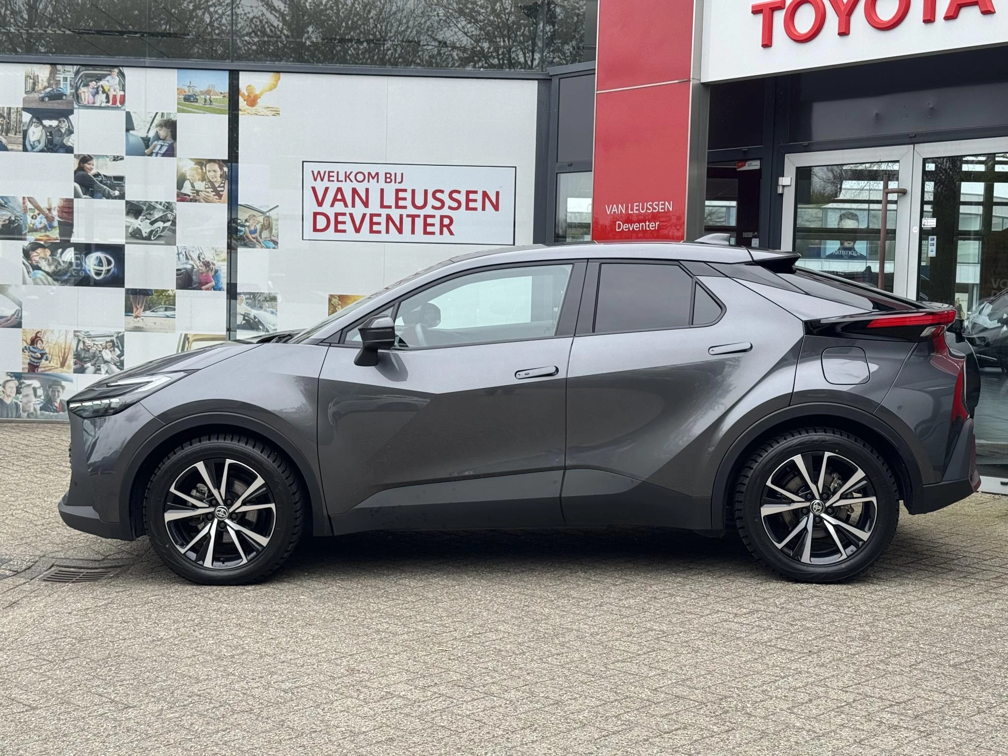 Hoofdafbeelding Toyota C-HR