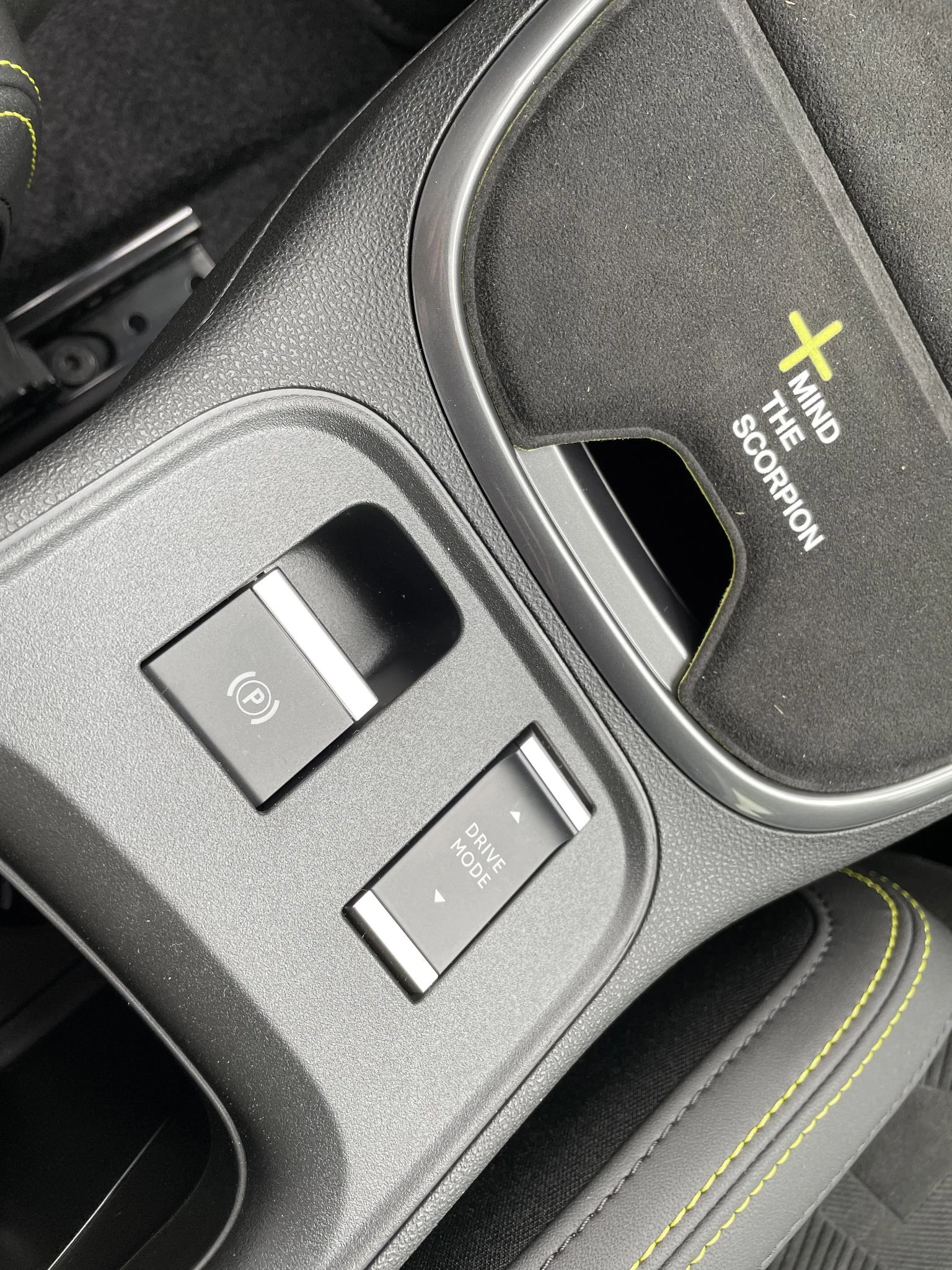 Hoofdafbeelding Abarth 600e