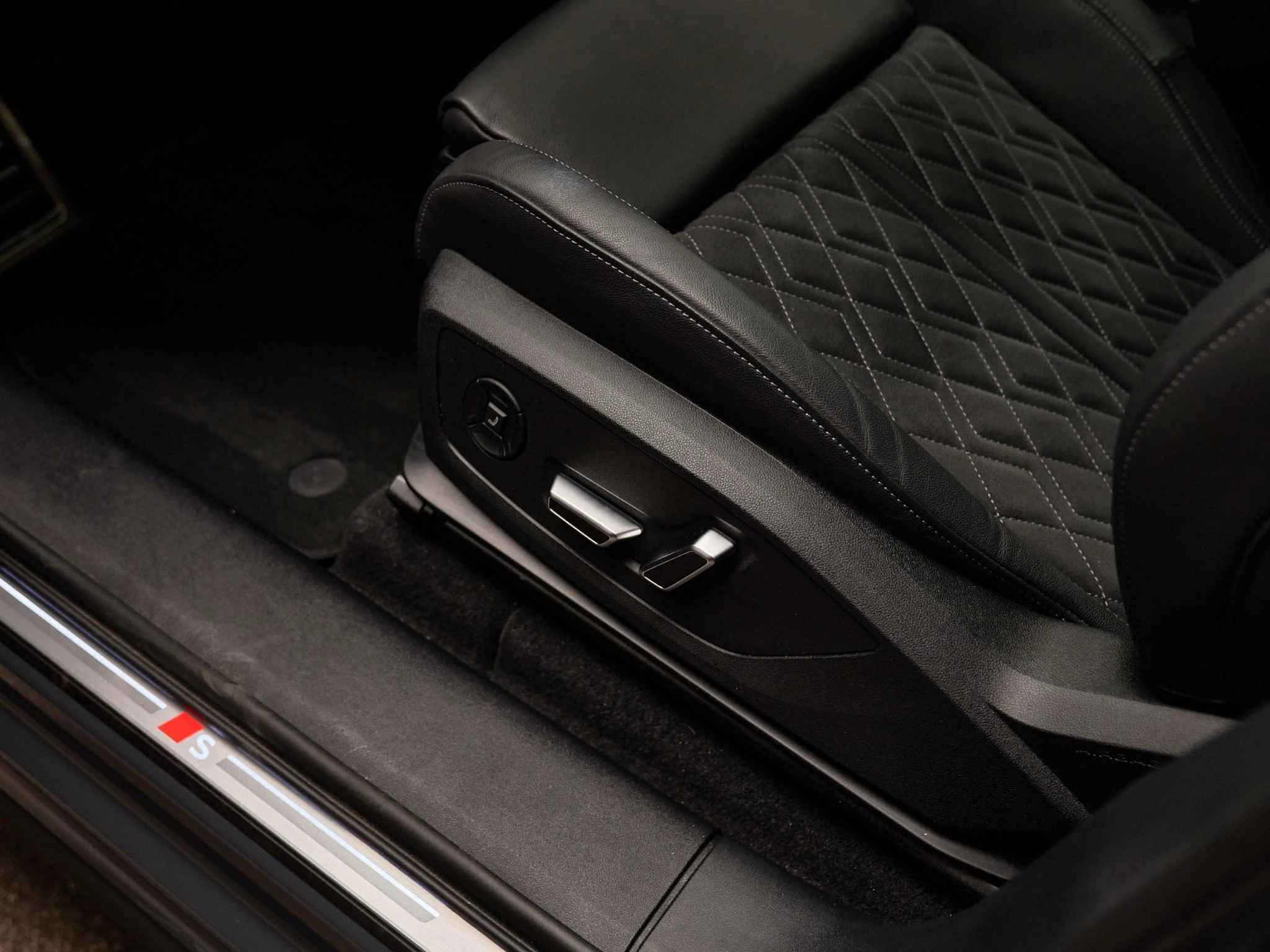 Hoofdafbeelding Audi Q6 e-tron