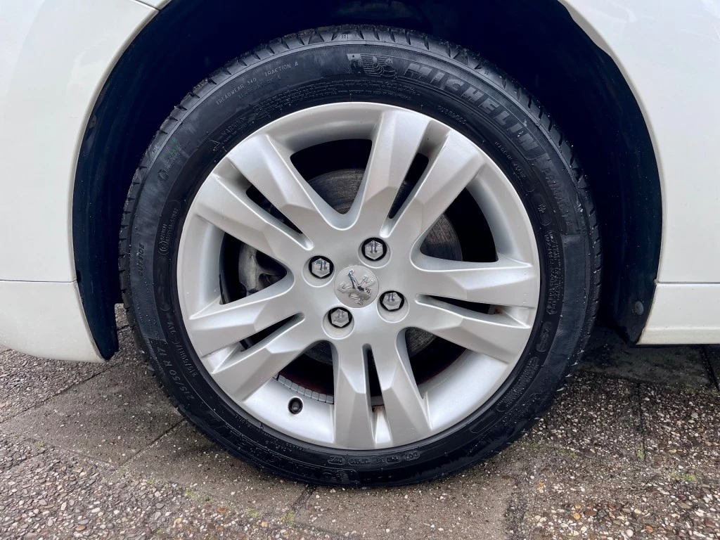 Hoofdafbeelding Peugeot 5008