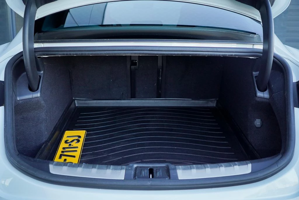 Hoofdafbeelding Porsche Taycan