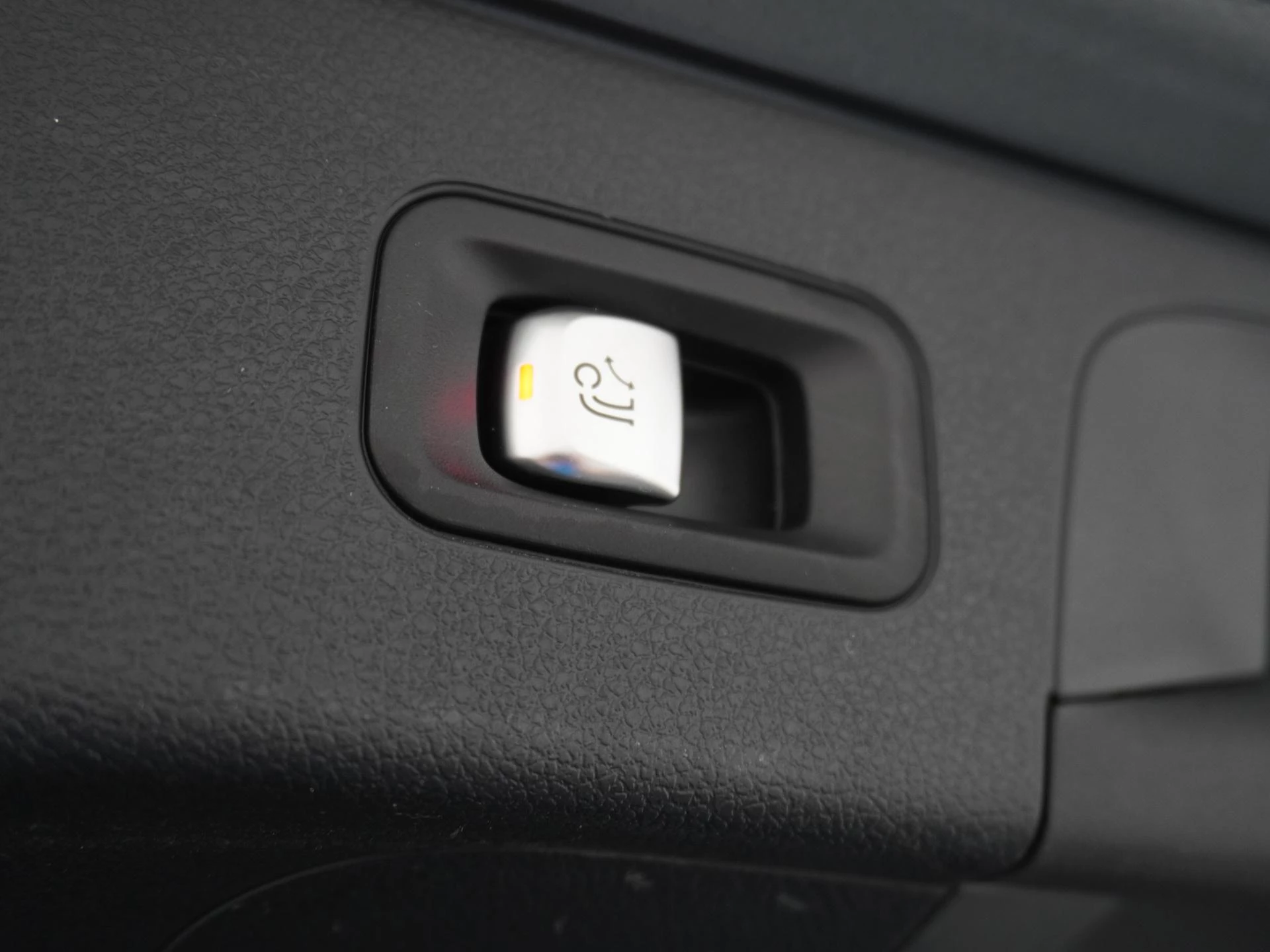 Hoofdafbeelding Mercedes-Benz EQC