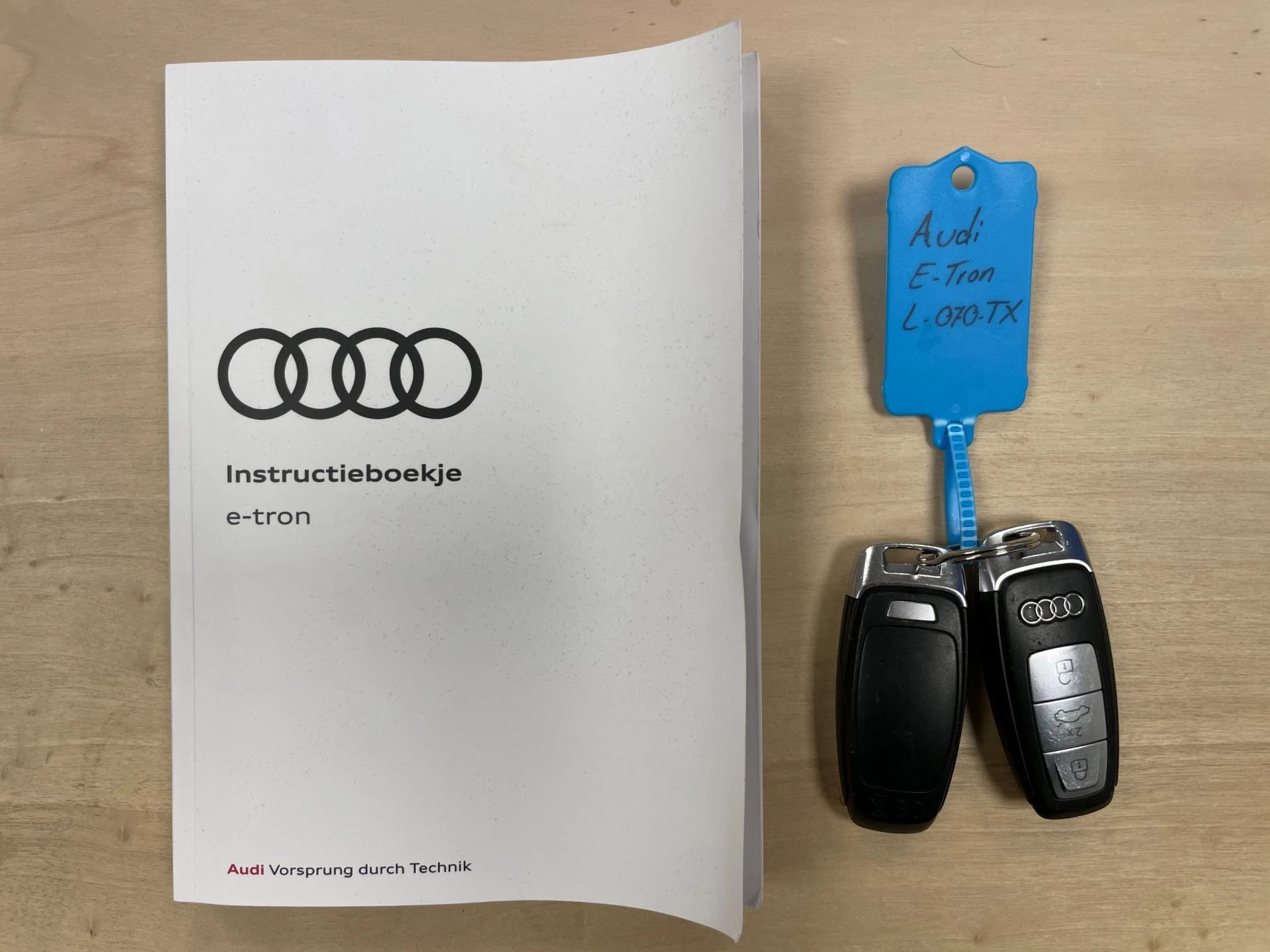 Hoofdafbeelding Audi e-tron