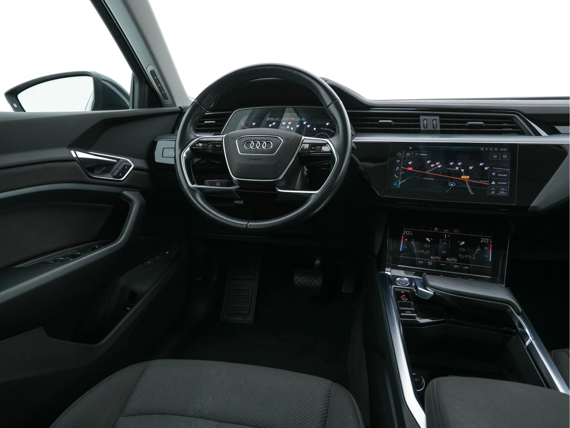 Hoofdafbeelding Audi e-tron