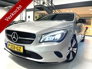 Hoofdafbeelding Mercedes-Benz CLA Mercedes CLA-klasse 180 Night Editie/ Camera/ Pano.Dak/ 18''LMV