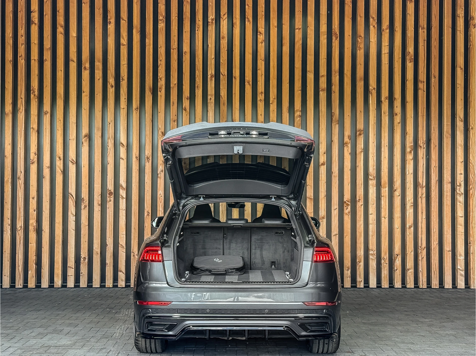Hoofdafbeelding Audi Q8