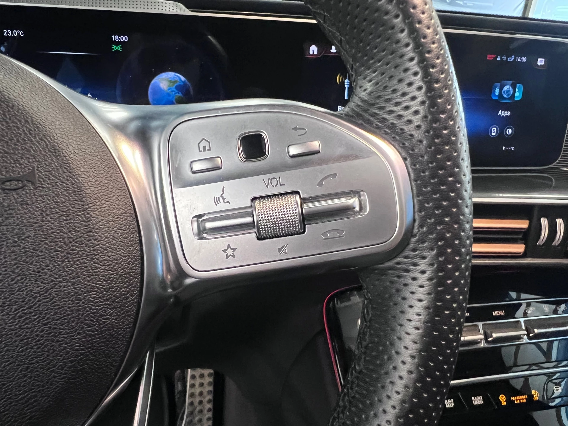 Hoofdafbeelding Mercedes-Benz EQC