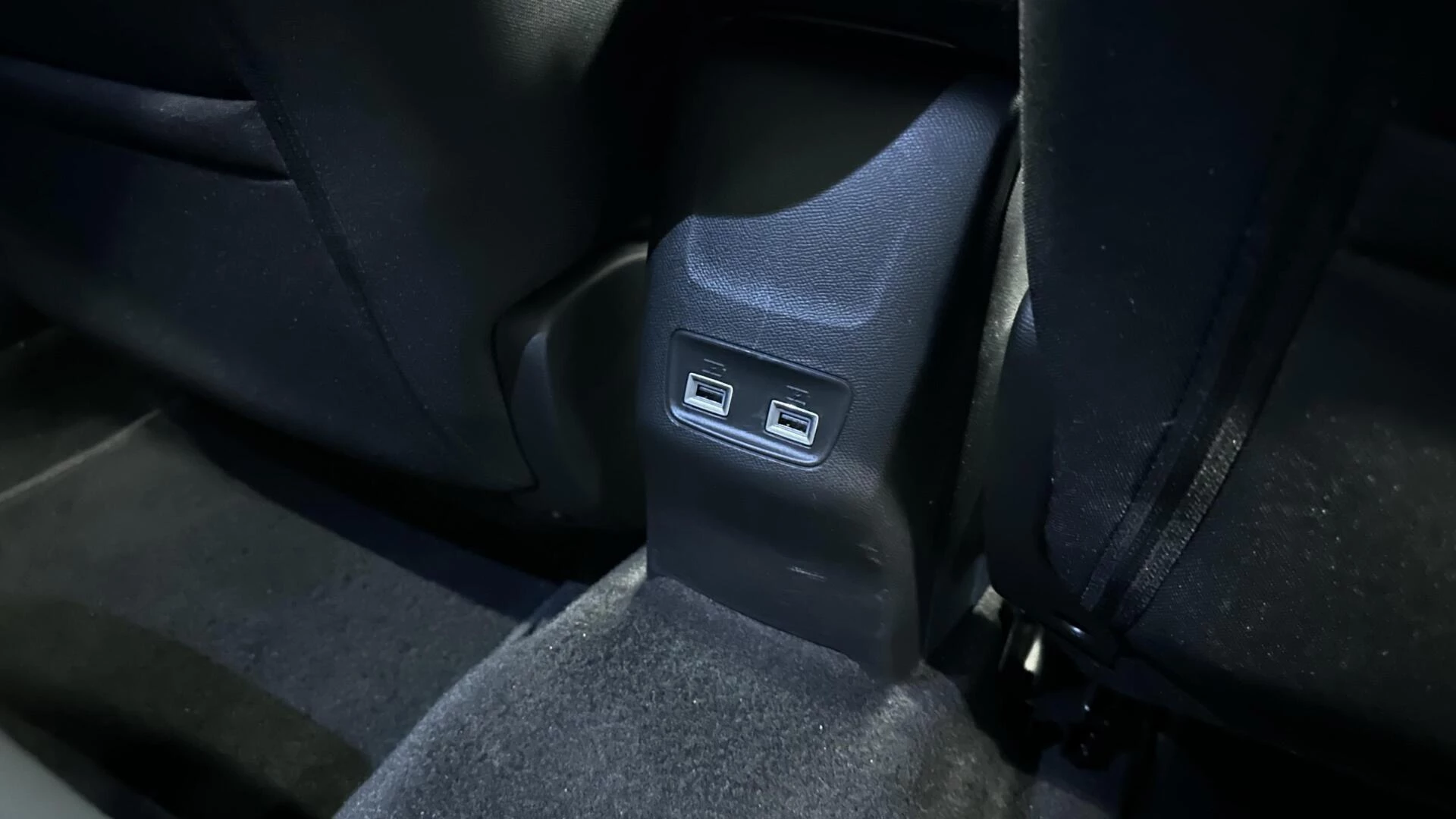 Hoofdafbeelding Peugeot e-2008