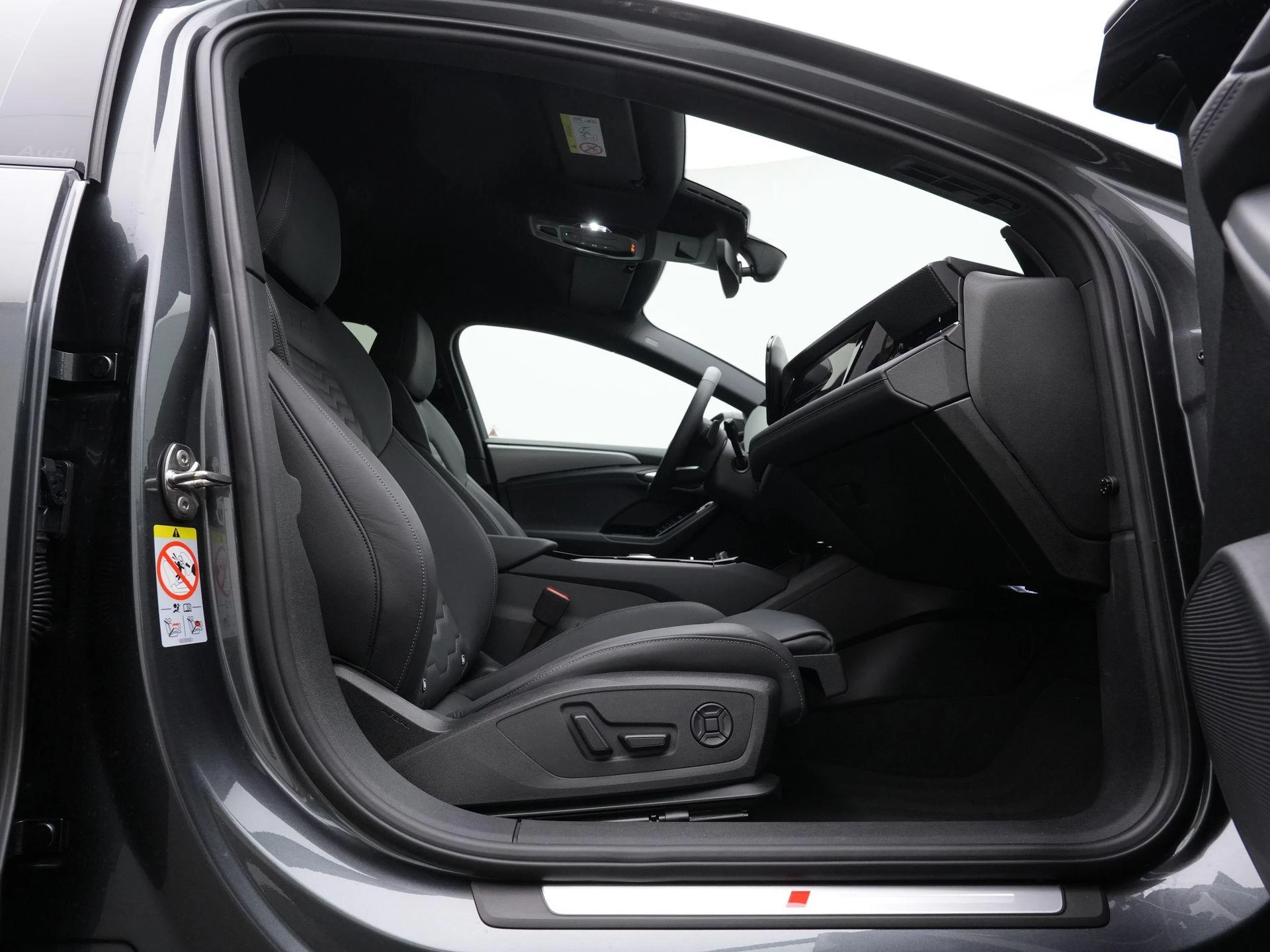 Hoofdafbeelding Audi A6 Avant e-tron