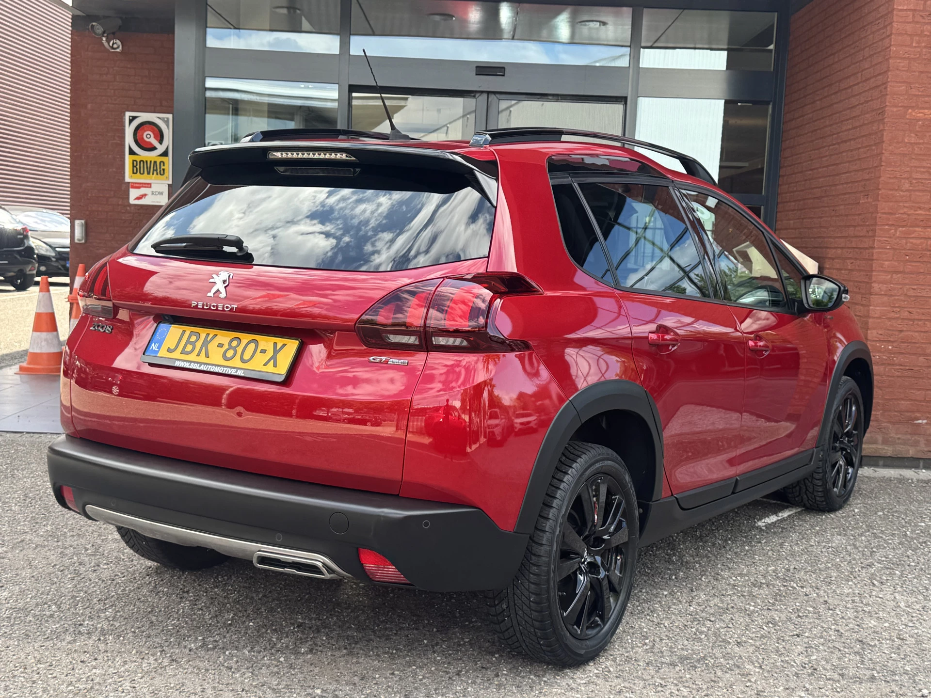 Hoofdafbeelding Peugeot 2008