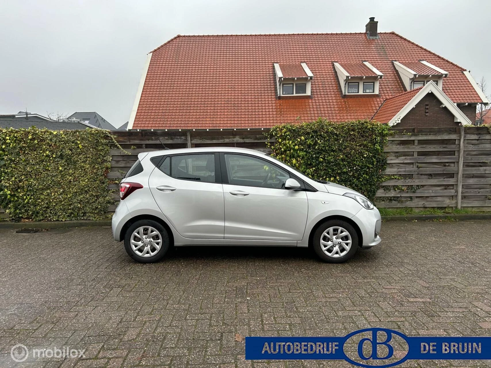 Hoofdafbeelding Hyundai i10