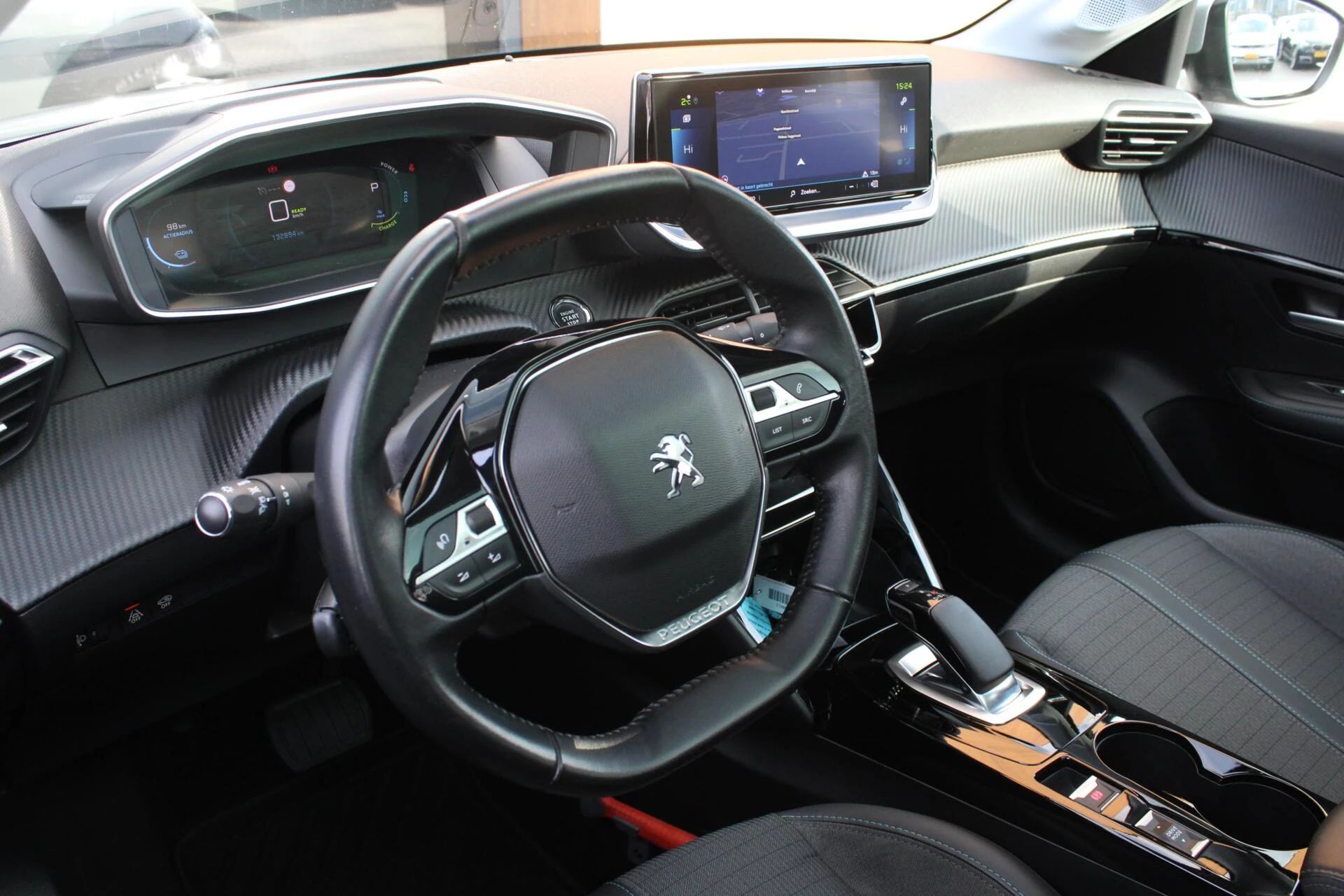 Hoofdafbeelding Peugeot e-208