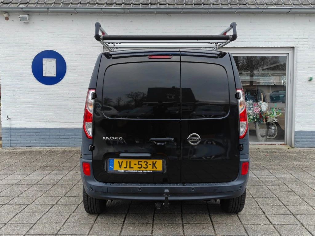Hoofdafbeelding Nissan NV250