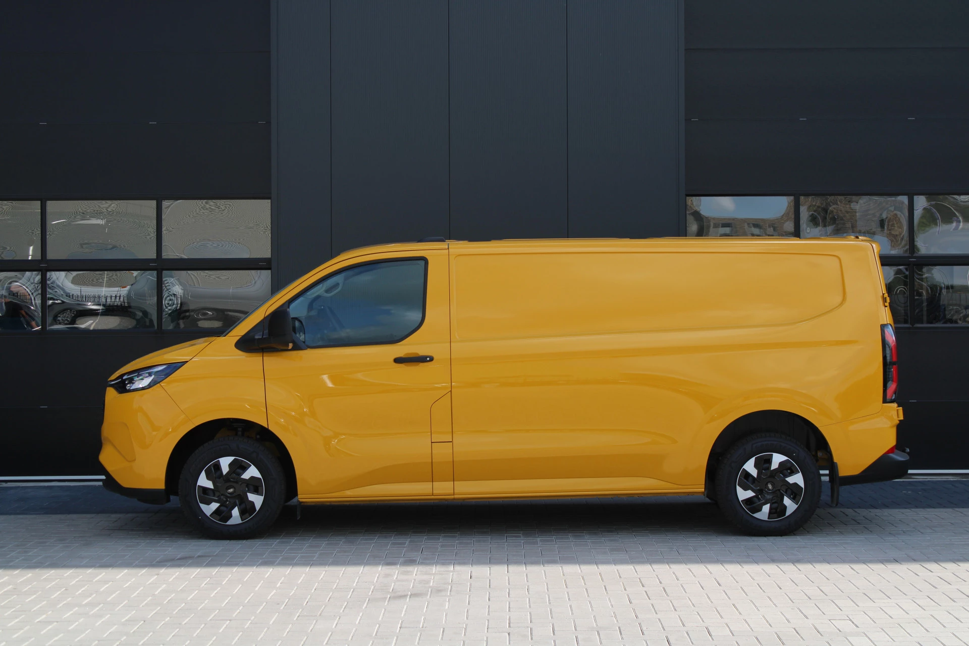 Hoofdafbeelding Ford E-Transit