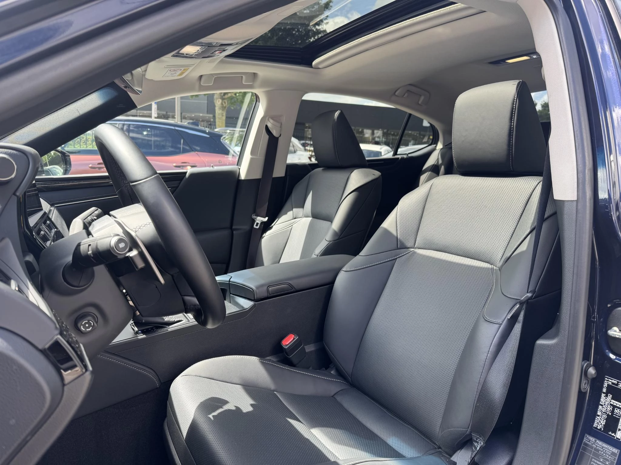 Hoofdafbeelding Lexus ES