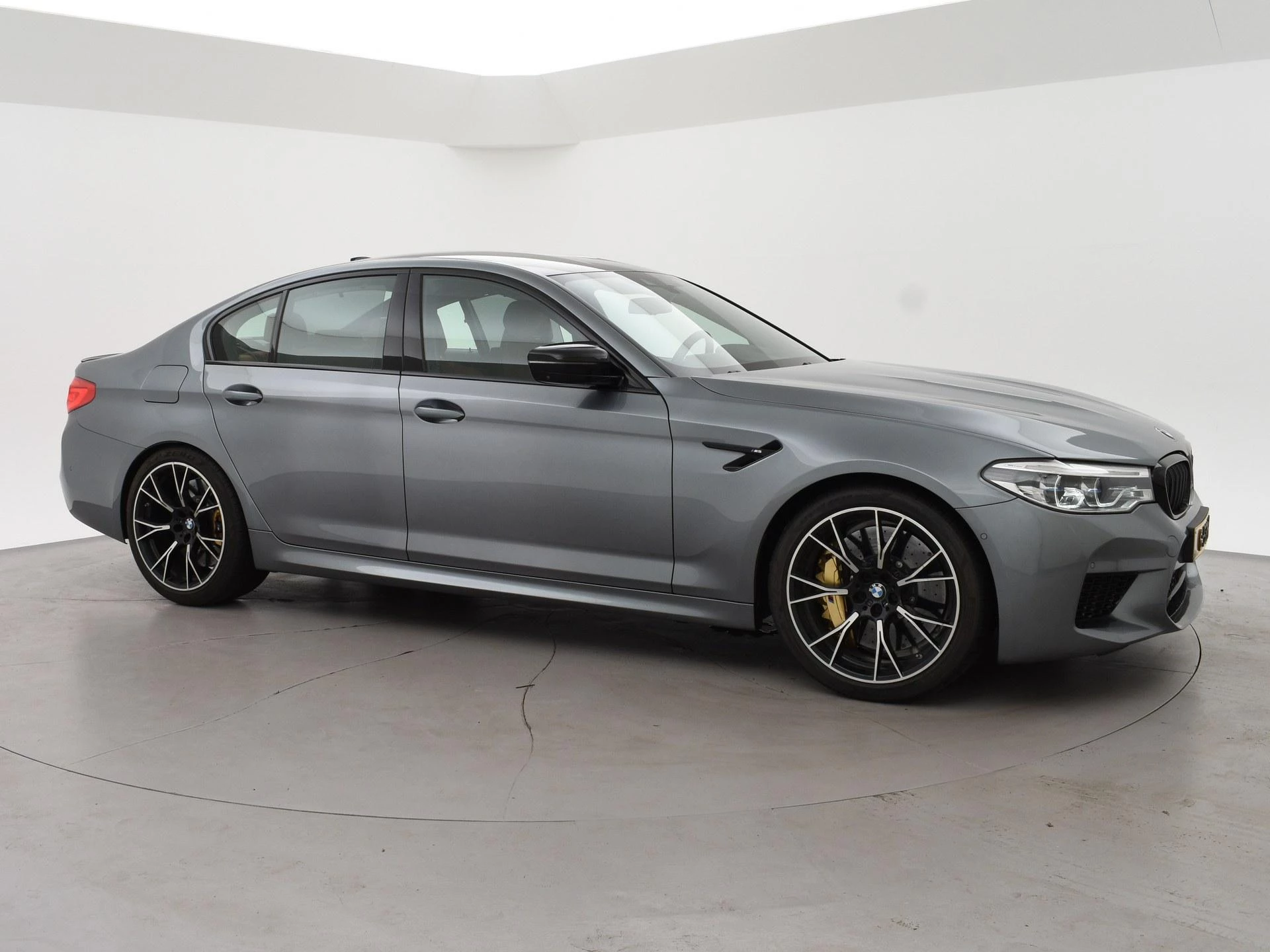 Hoofdafbeelding BMW M5