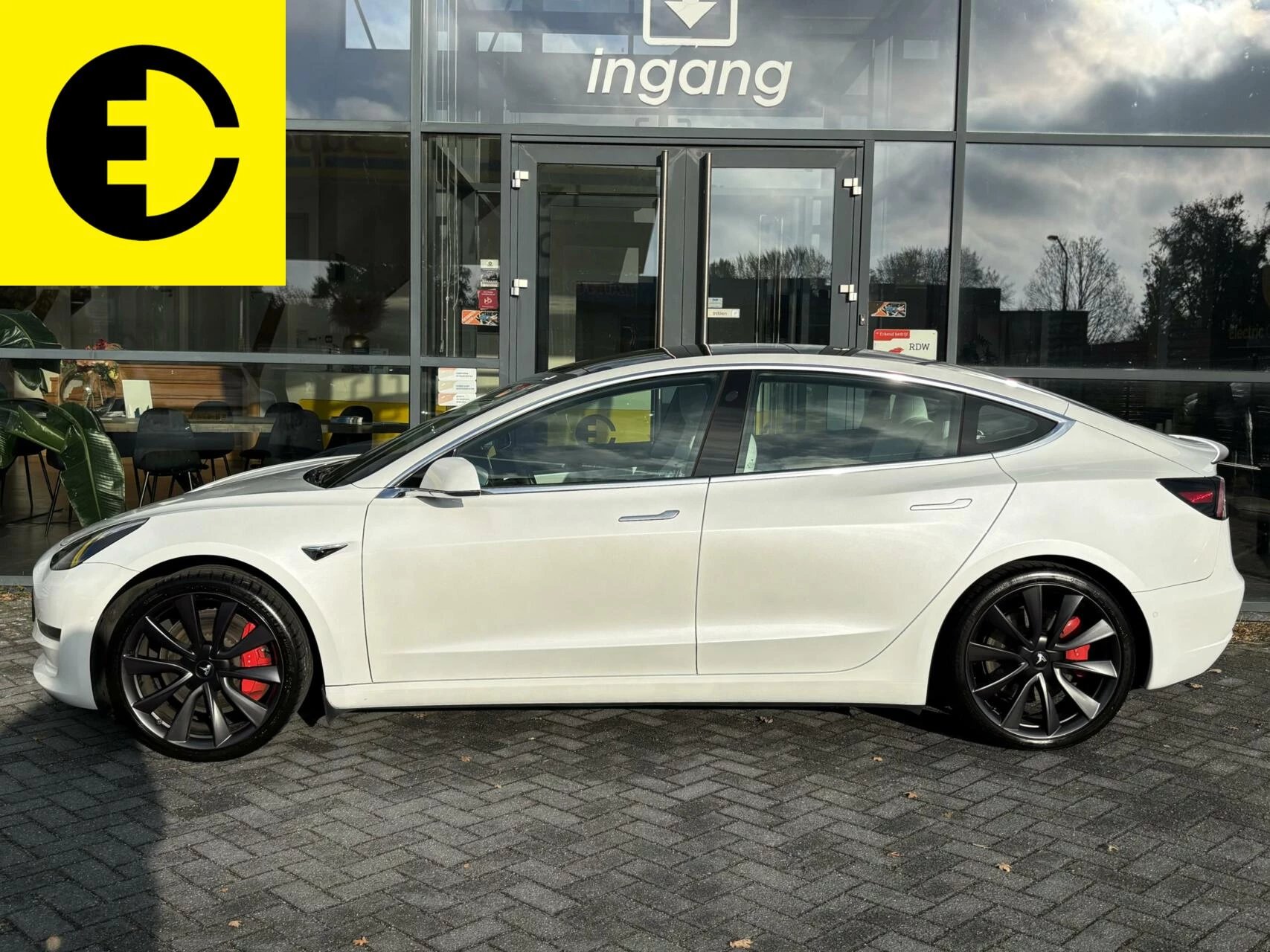 Hoofdafbeelding Tesla Model 3