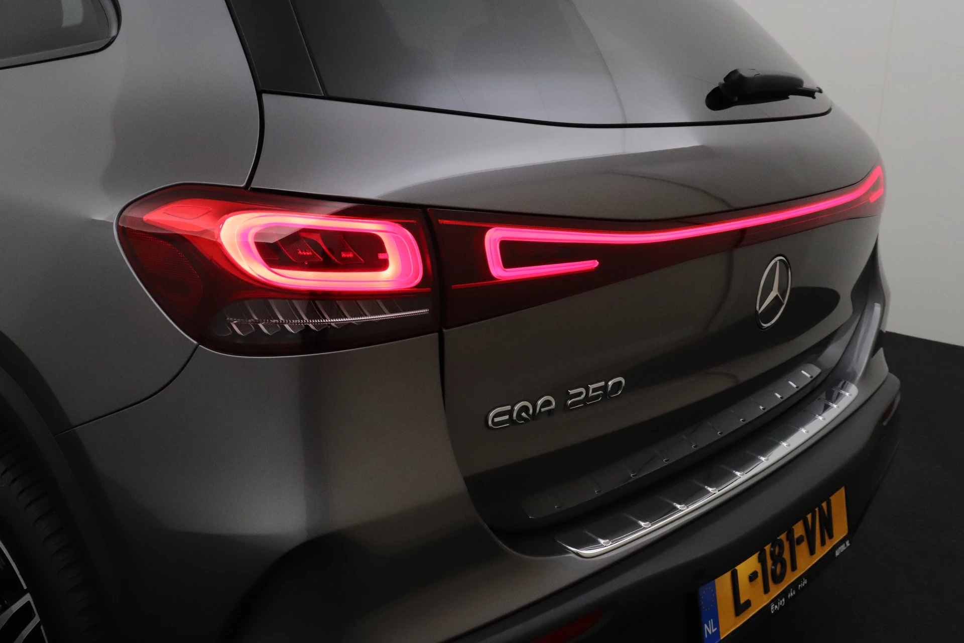Hoofdafbeelding Mercedes-Benz EQA