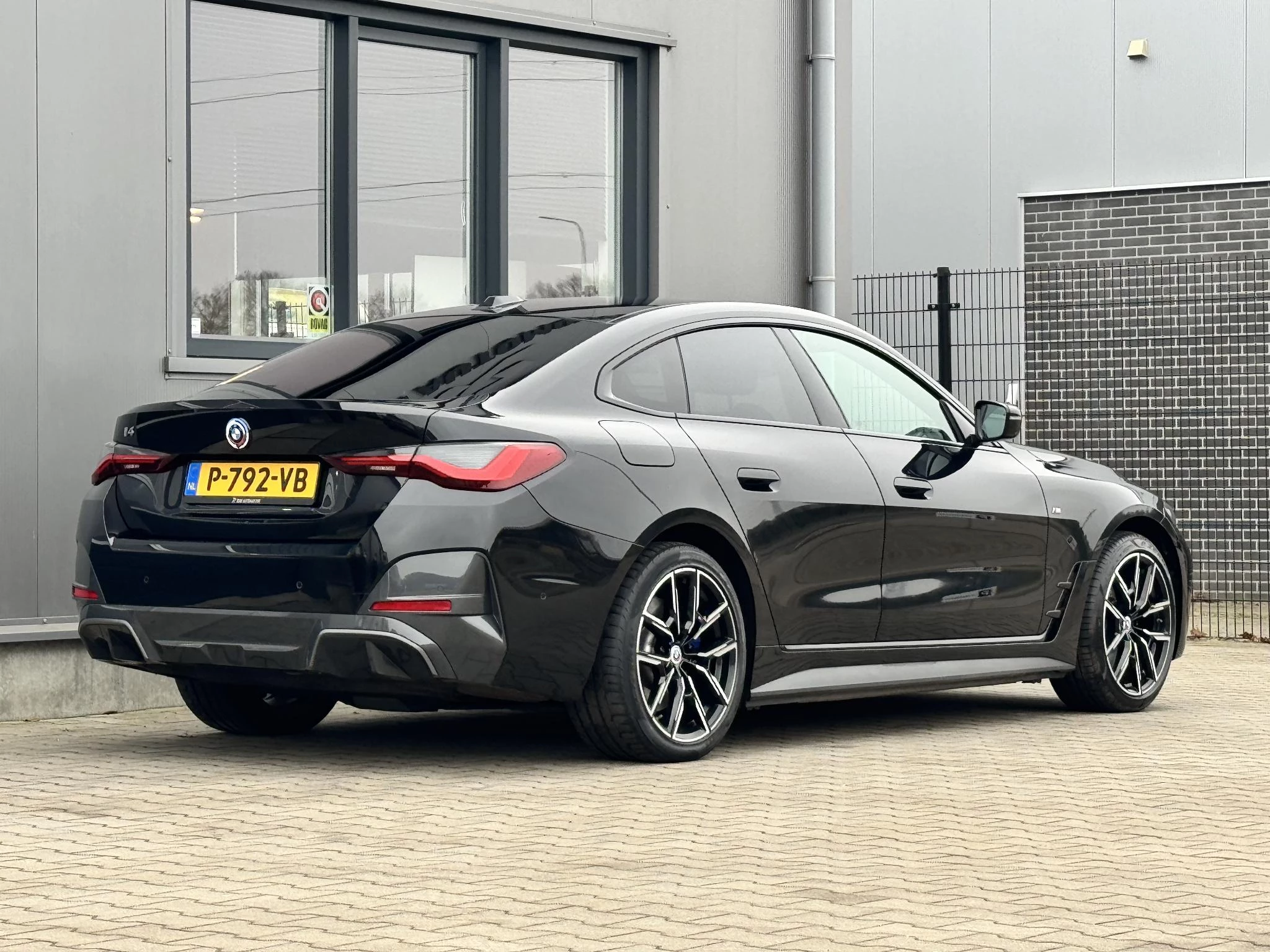 Hoofdafbeelding BMW i4