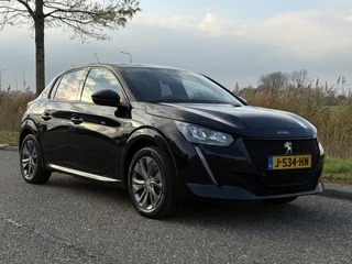 Hoofdafbeelding Peugeot e-208 Peugeot e-208 EV Allure 50 kWh Camera|ECC|1ste eigenaar|BTW|New service
