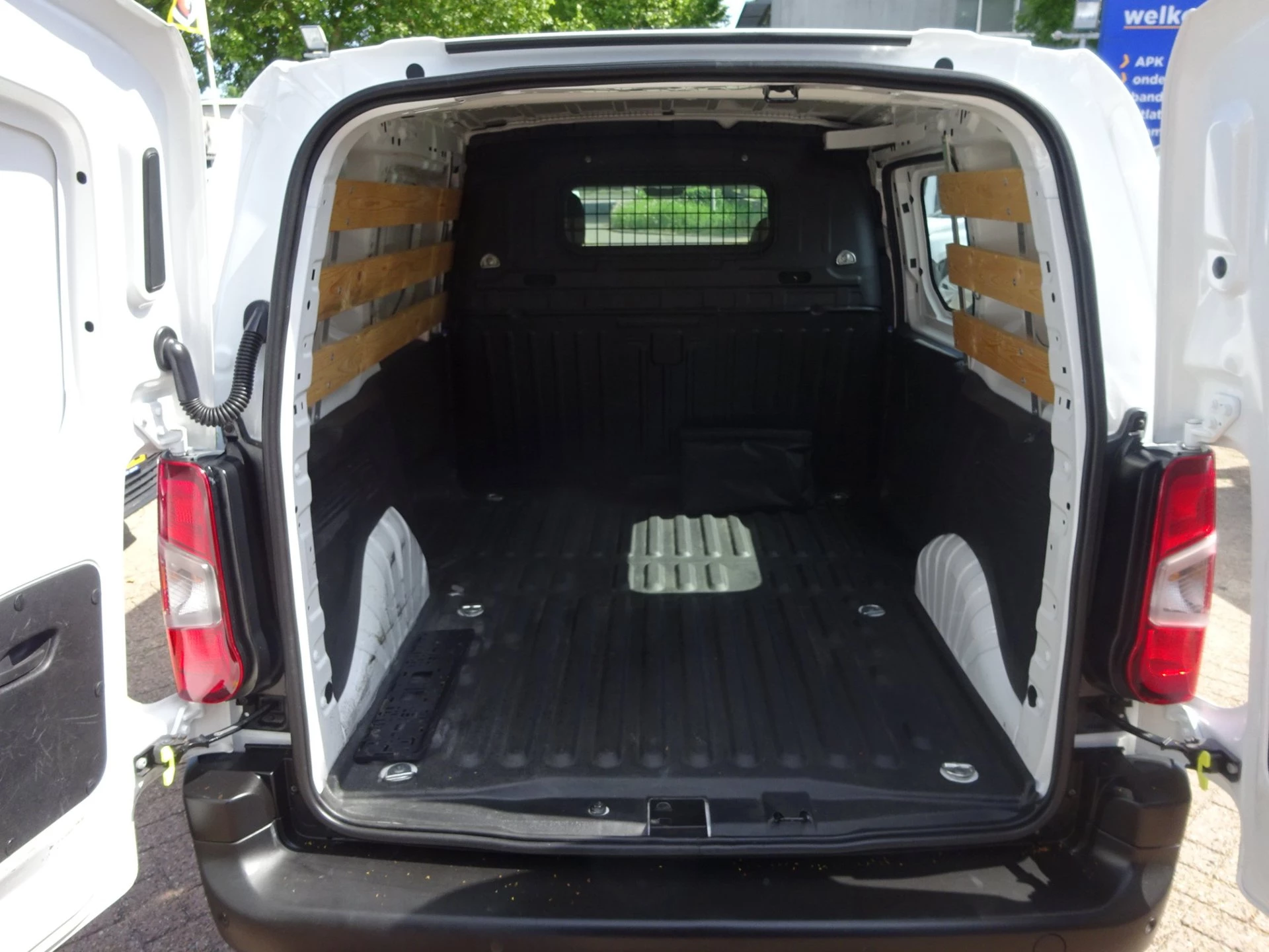 Hoofdafbeelding Peugeot Partner