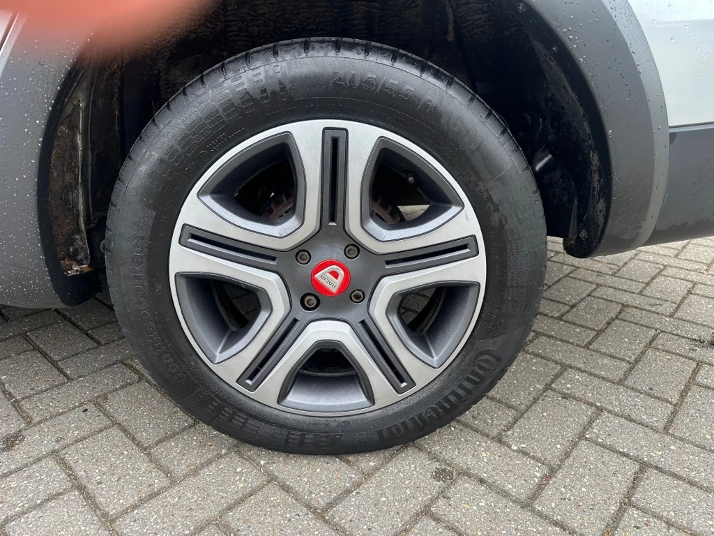 Hoofdafbeelding Dacia Logan
