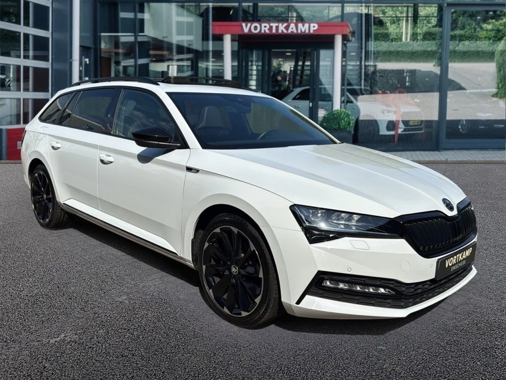 Hoofdafbeelding Škoda Superb