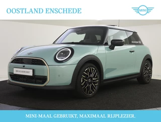 MINI 3-deurs Hatchback Cooper C Favoured Automaat / Panoramadak / JCW Sportstoelen / Parking Assistant Plus / LED / Comfort Access