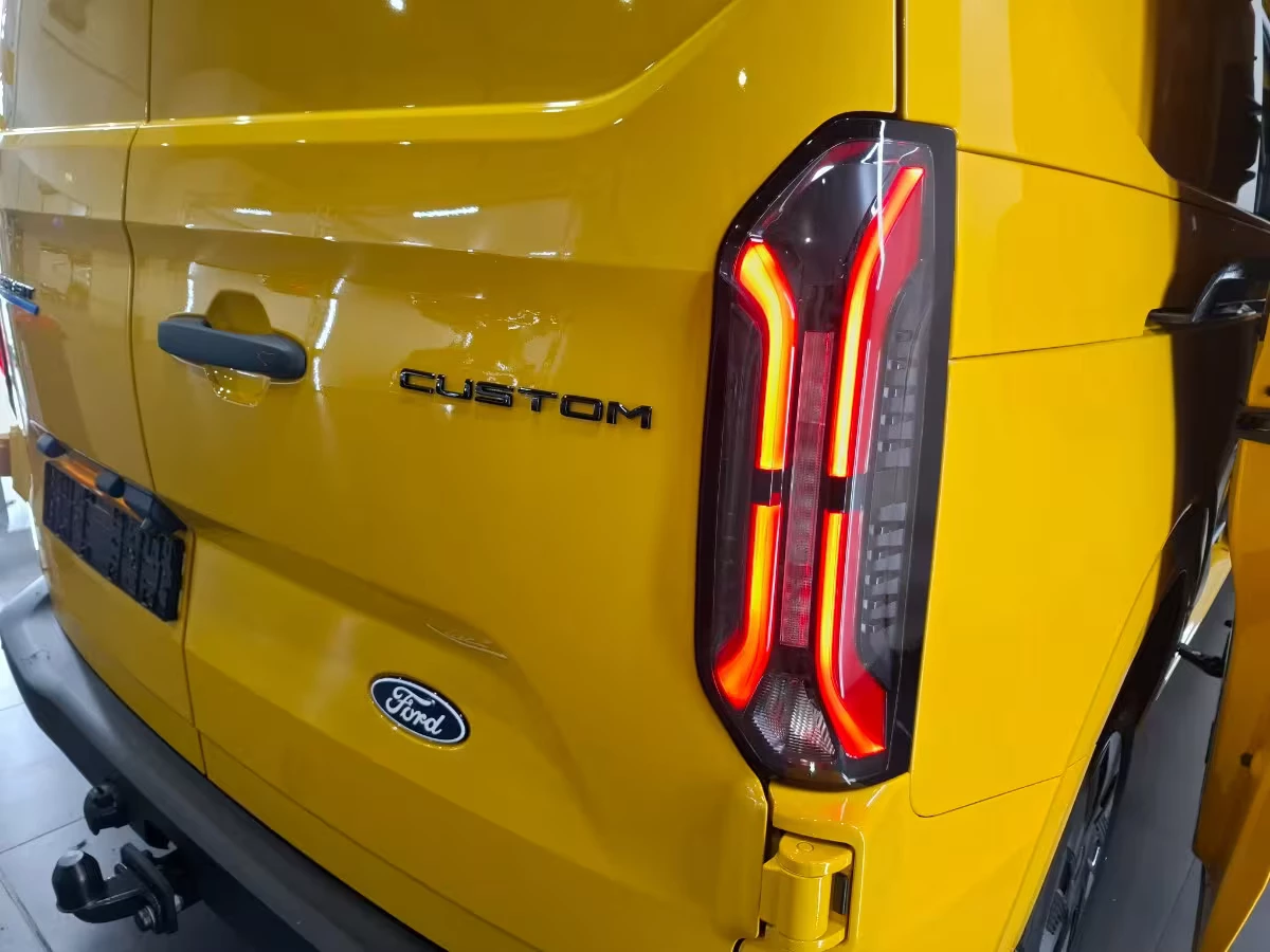 Hoofdafbeelding Ford E-Transit