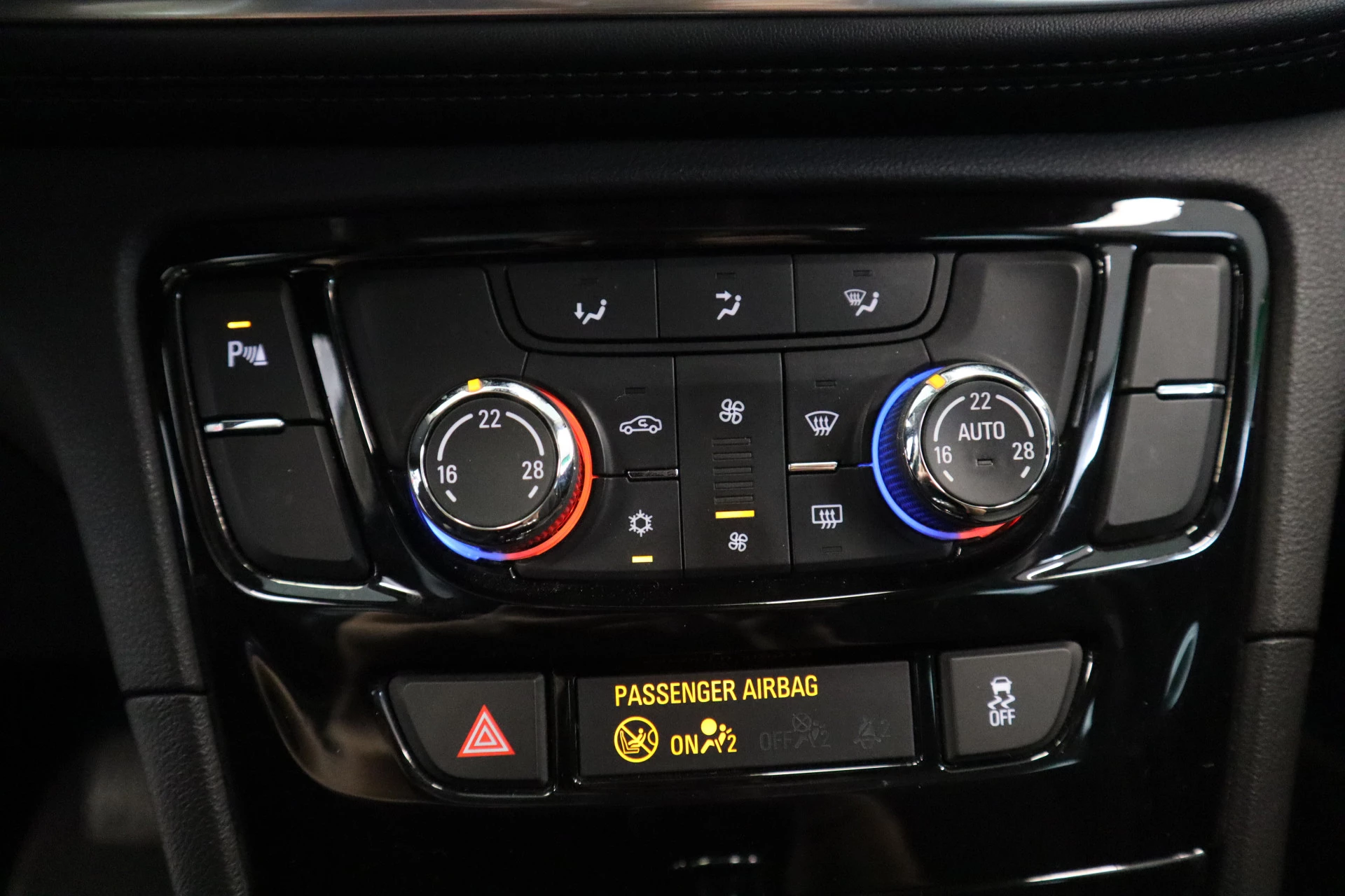 Hoofdafbeelding Opel Mokka X