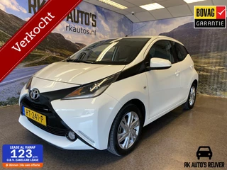 Hoofdafbeelding Toyota Aygo Toyota Aygo 1.0 VVT-i x-play / Camera / 5drs / 53dkm