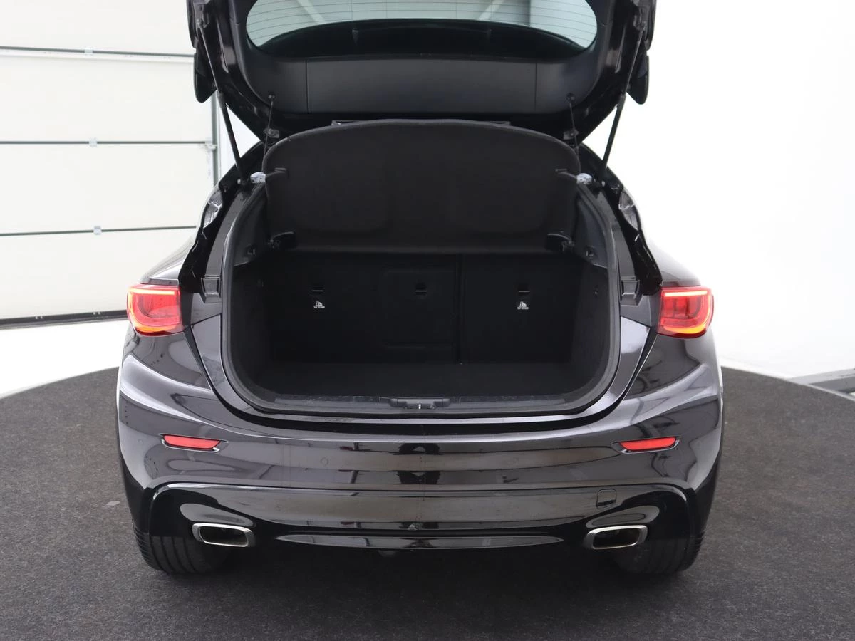 Hoofdafbeelding Infiniti Q