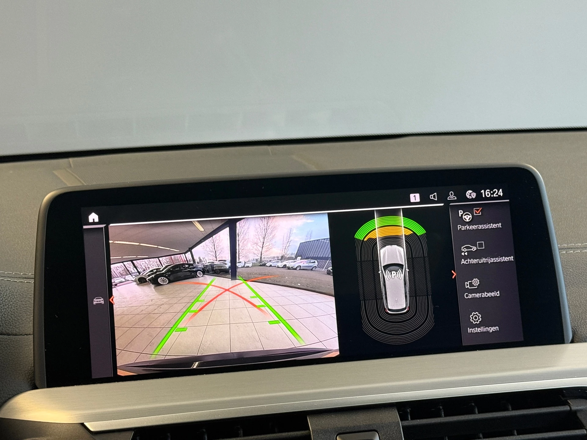 Hoofdafbeelding BMW iX3