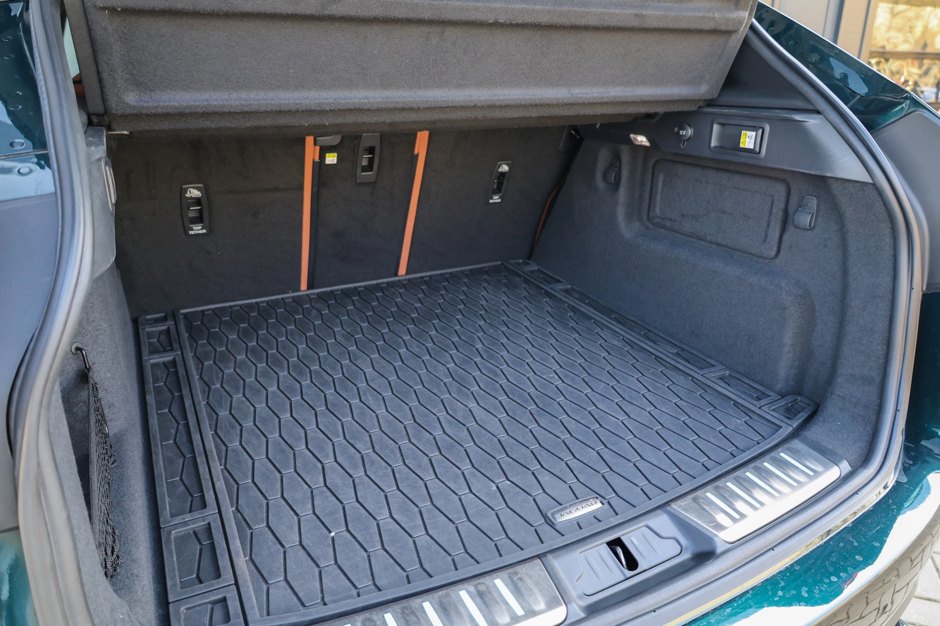 Hoofdafbeelding Jaguar F-PACE