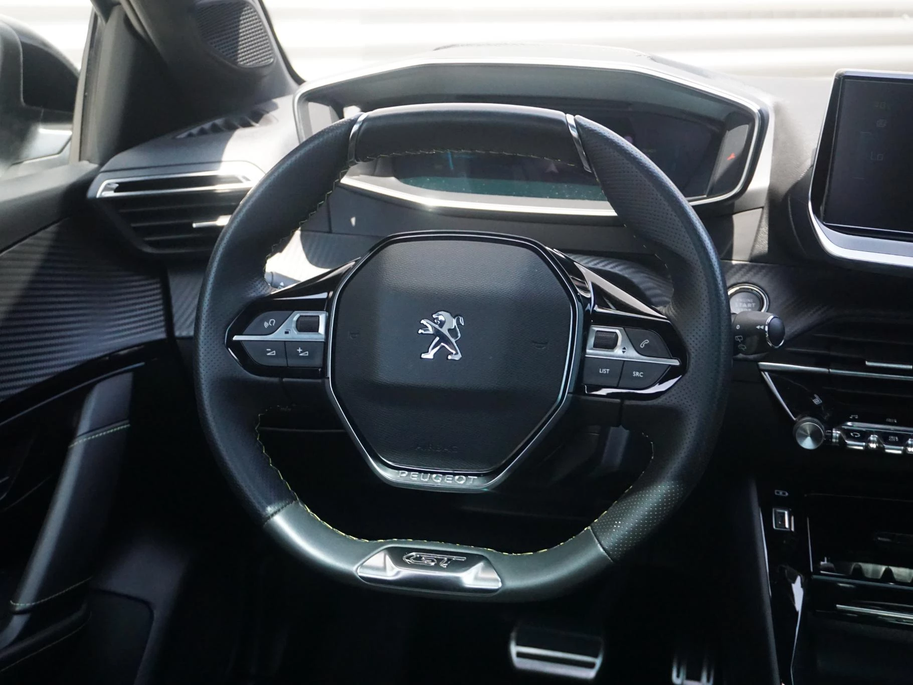 Hoofdafbeelding Peugeot e-208