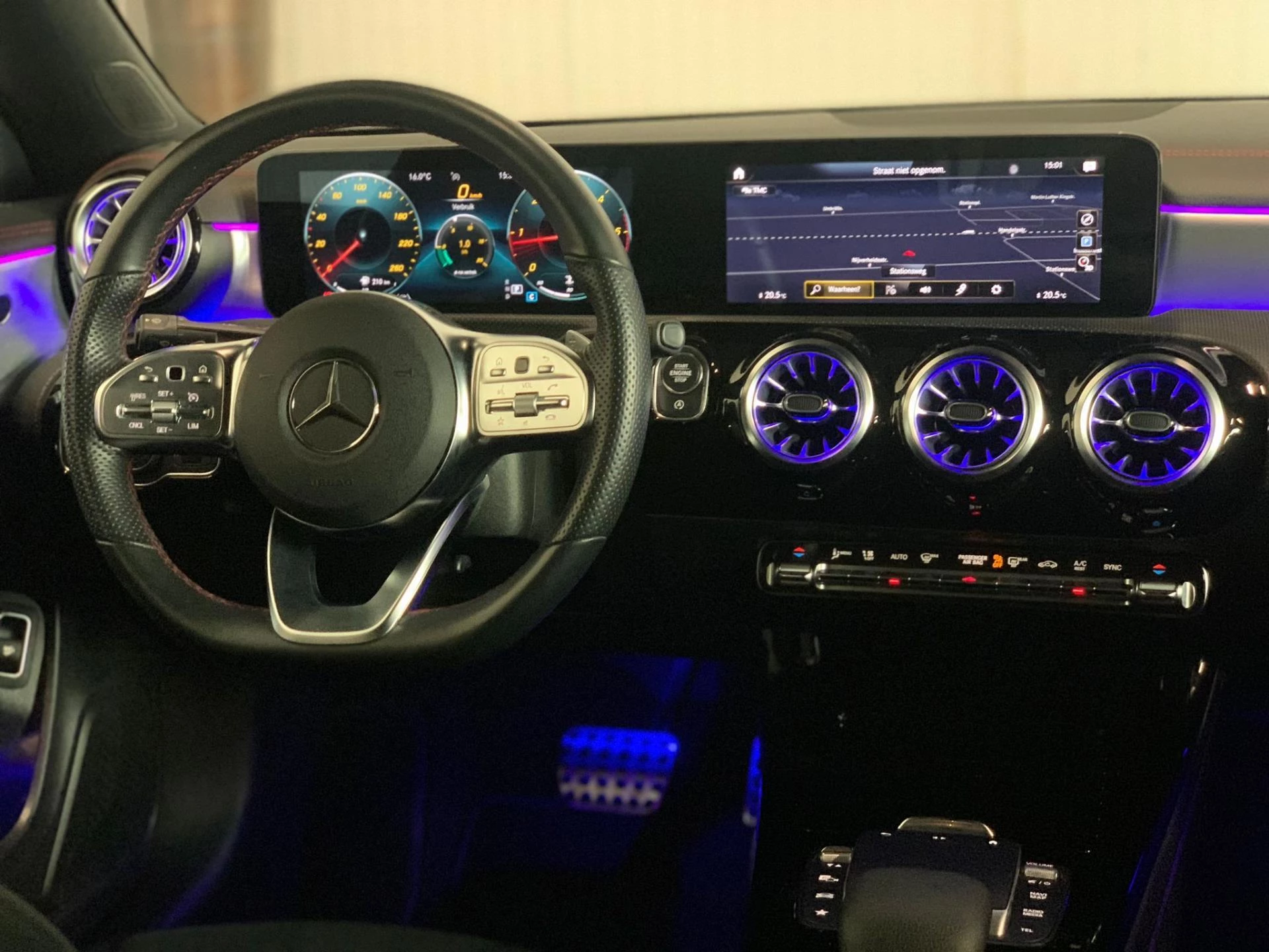 Hoofdafbeelding Mercedes-Benz CLA